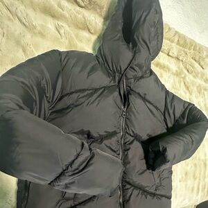 NWOT Zara girl or boy Black Puffer Jacket with Hood